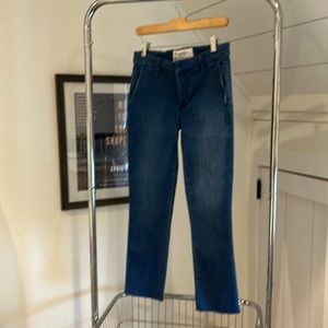 Frank& Eileen 1977 Wash Italian Performance Denim. Mid-rise and never worn!